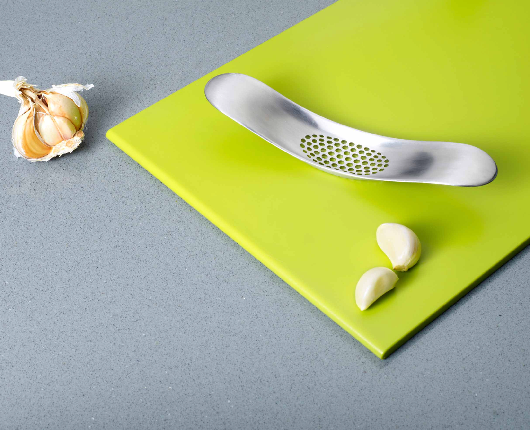 Joseph Joseph | Rocker™ Silver Garlic Crusher