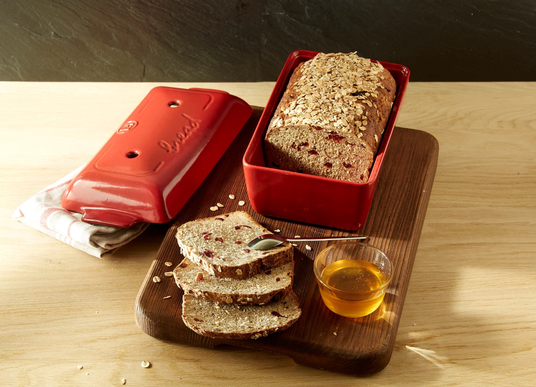 Emile Henry | Bread Loaf Baker