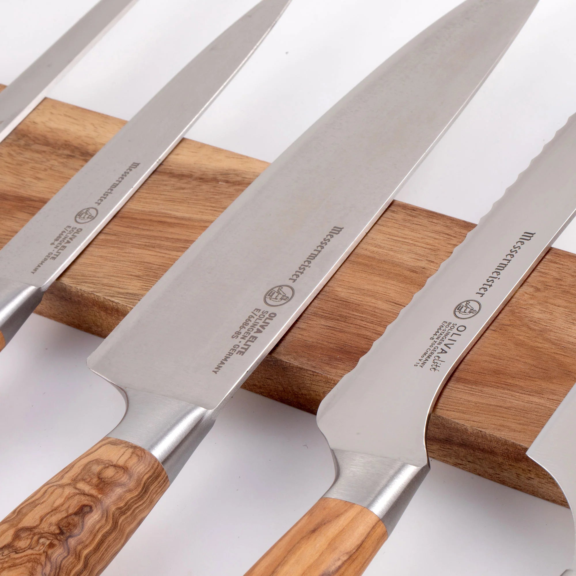 Messermeister | 17.75 Inch Acacia Knife Magnetic Bar