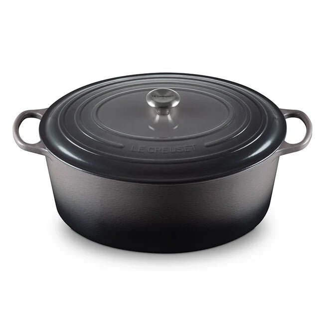 Le Creuset | 8 Qt Oval Dutch Oven