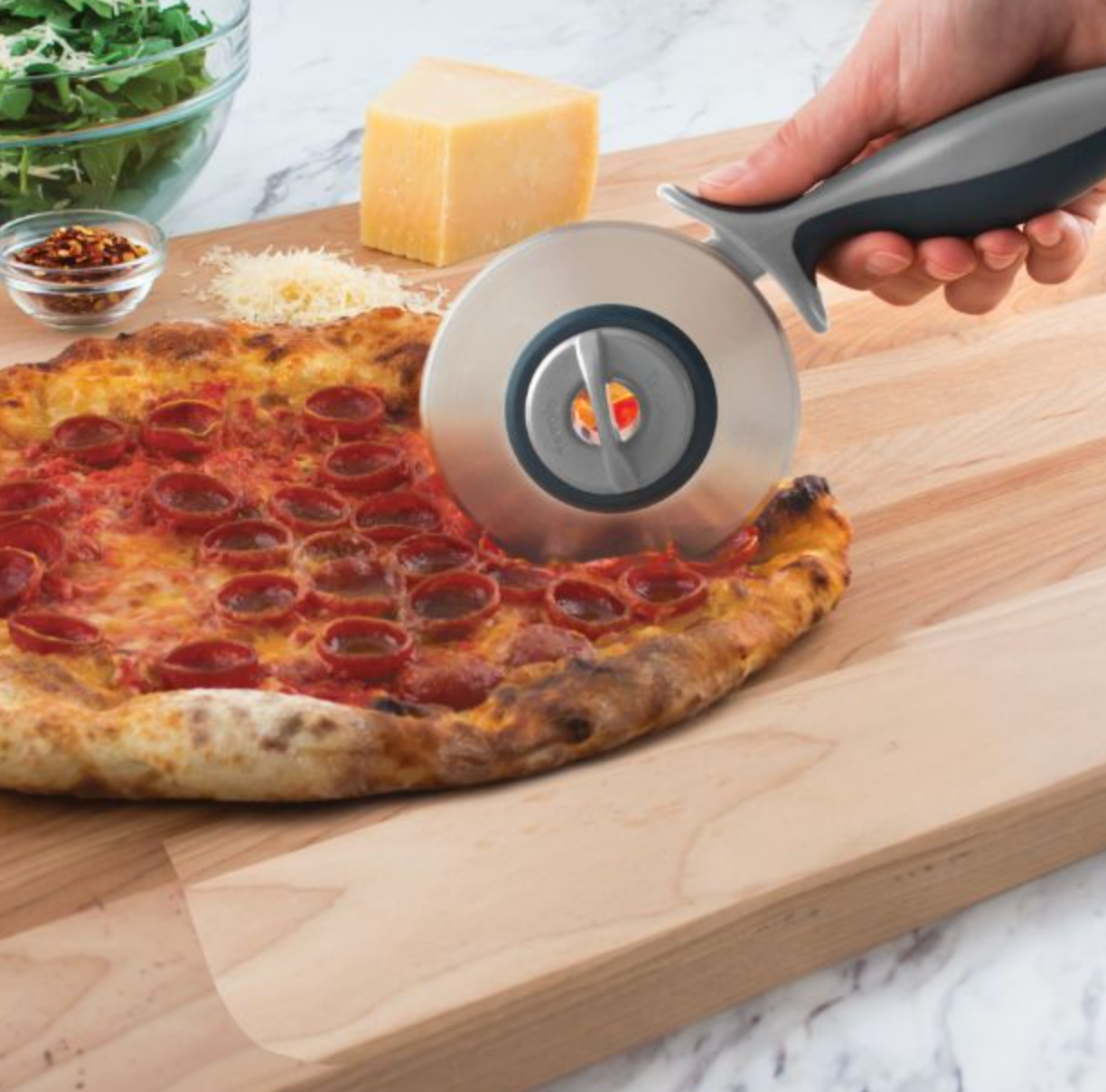 Tovolo | 2-in-1 Pizza Wheel