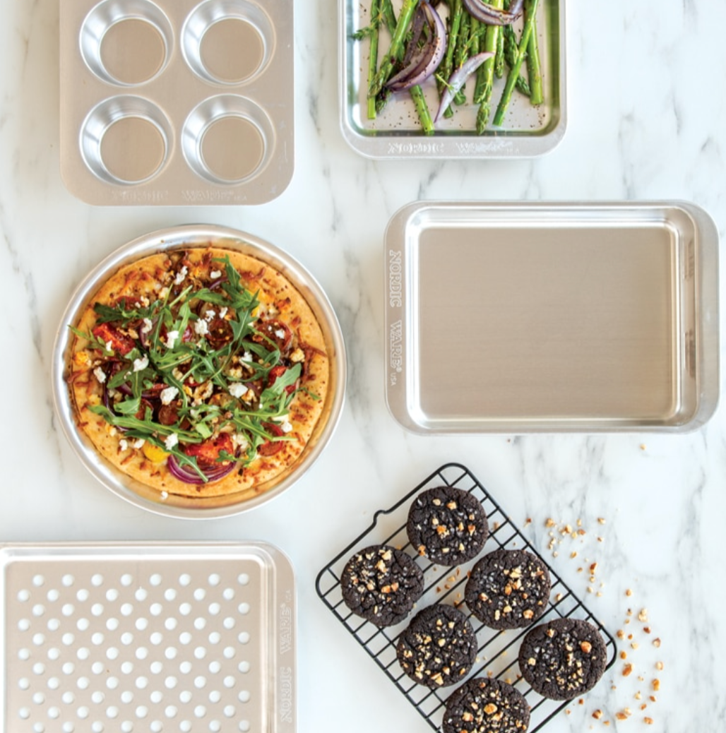 Nordic Ware | Naturals® Compact Ovenware Muffin Pan
