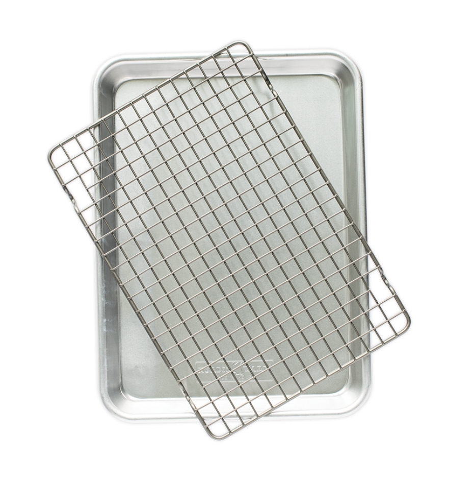 Nordic Ware | Naturals® Quarter Sheet Pan with Oven-Safe Nonstick Grid