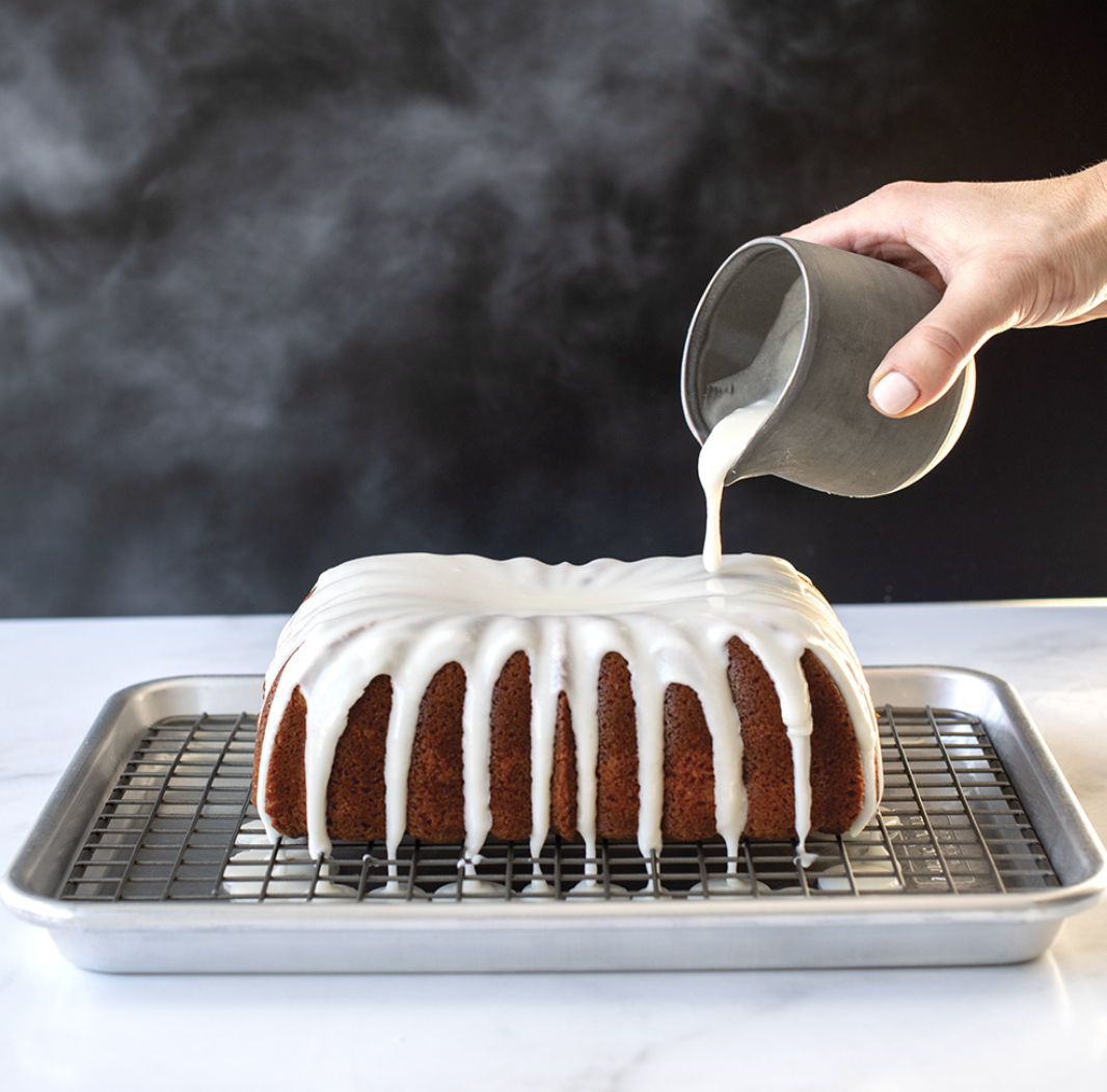 Nordic Ware | Naturals® Quarter Sheet Pan with Oven-Safe Nonstick Grid