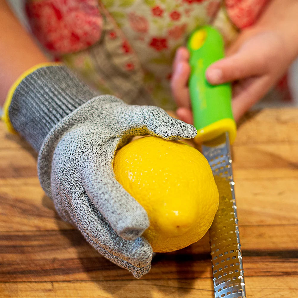 Microplane | Cut Resistant Kitchen Safety Glove for Kids