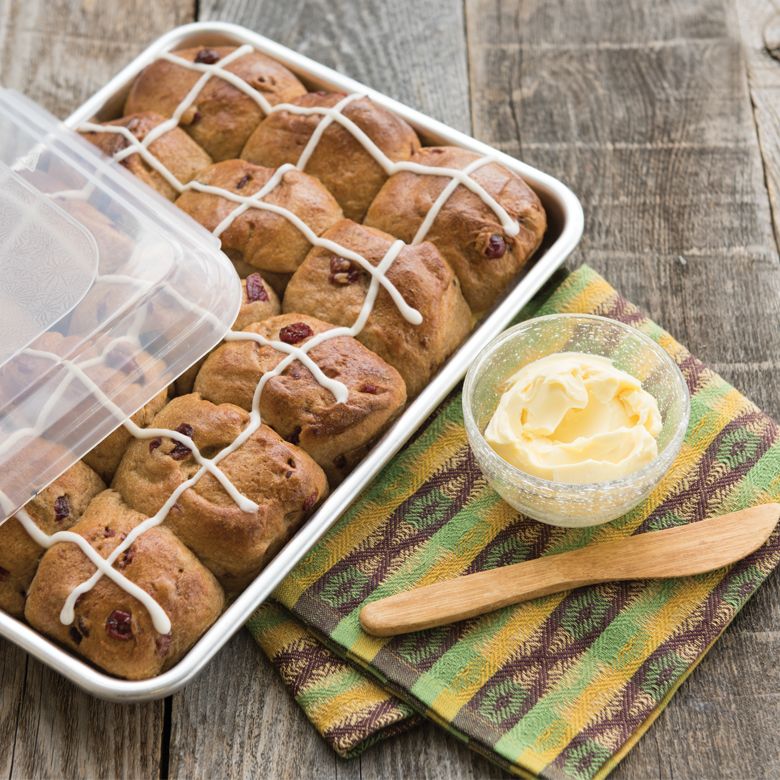 Nordic Ware | Naturals Baker's Quarter Sheet with Lid