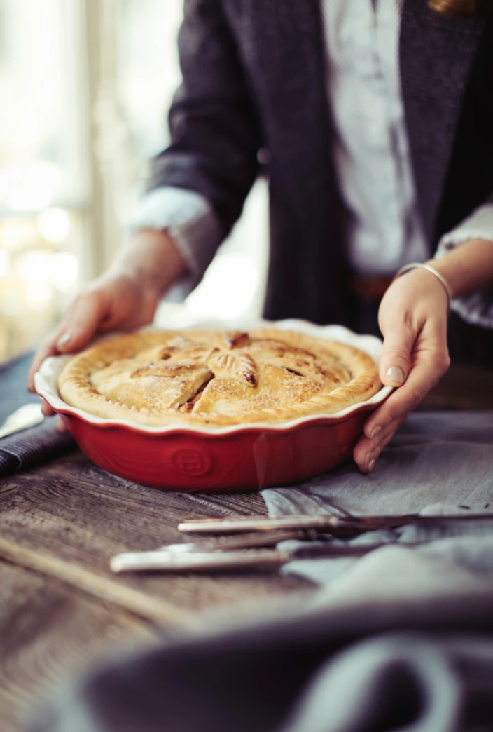 Emile Henry | Pie Dish
