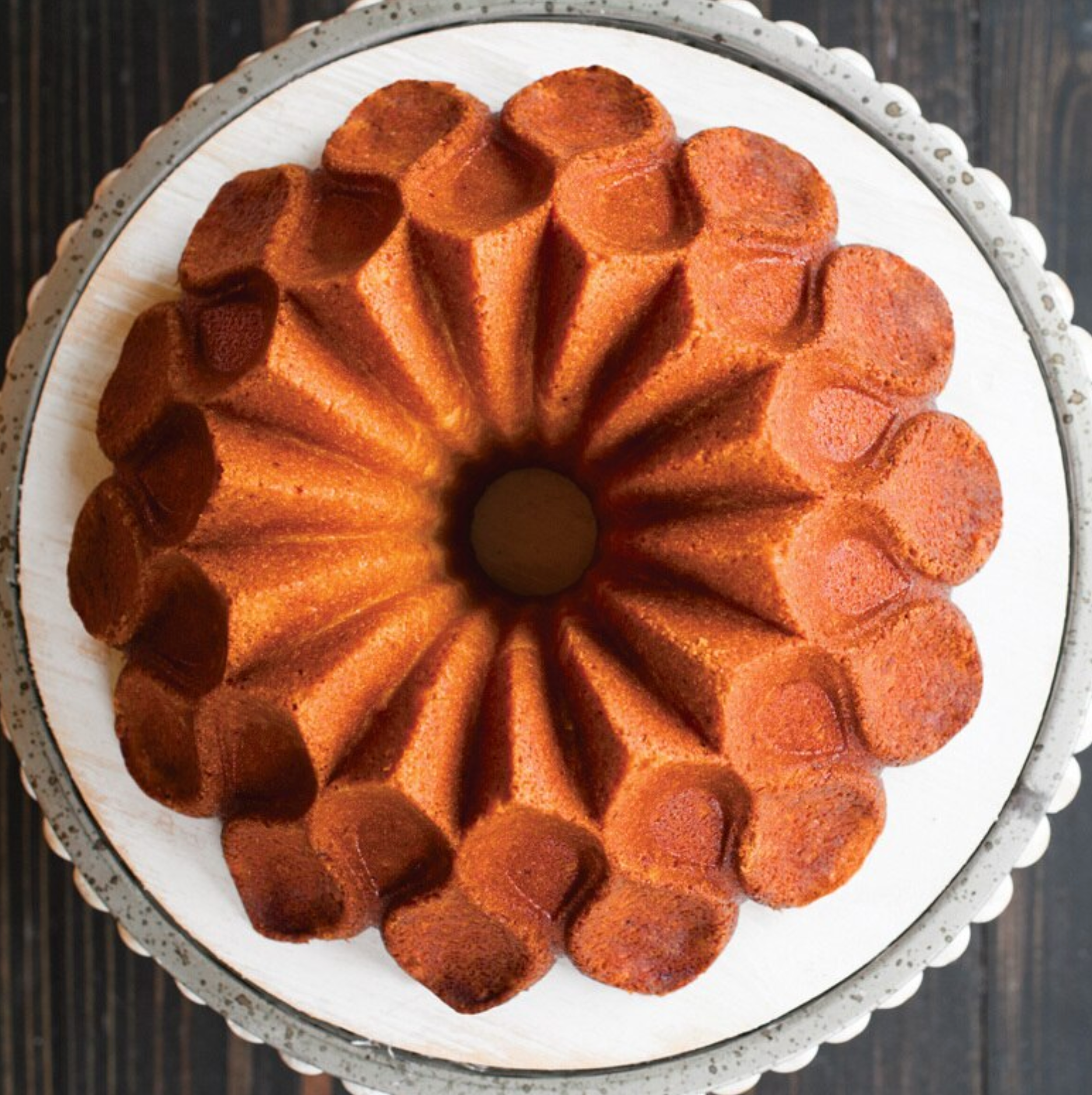 Nordic Ware | Crown Bundt Pan