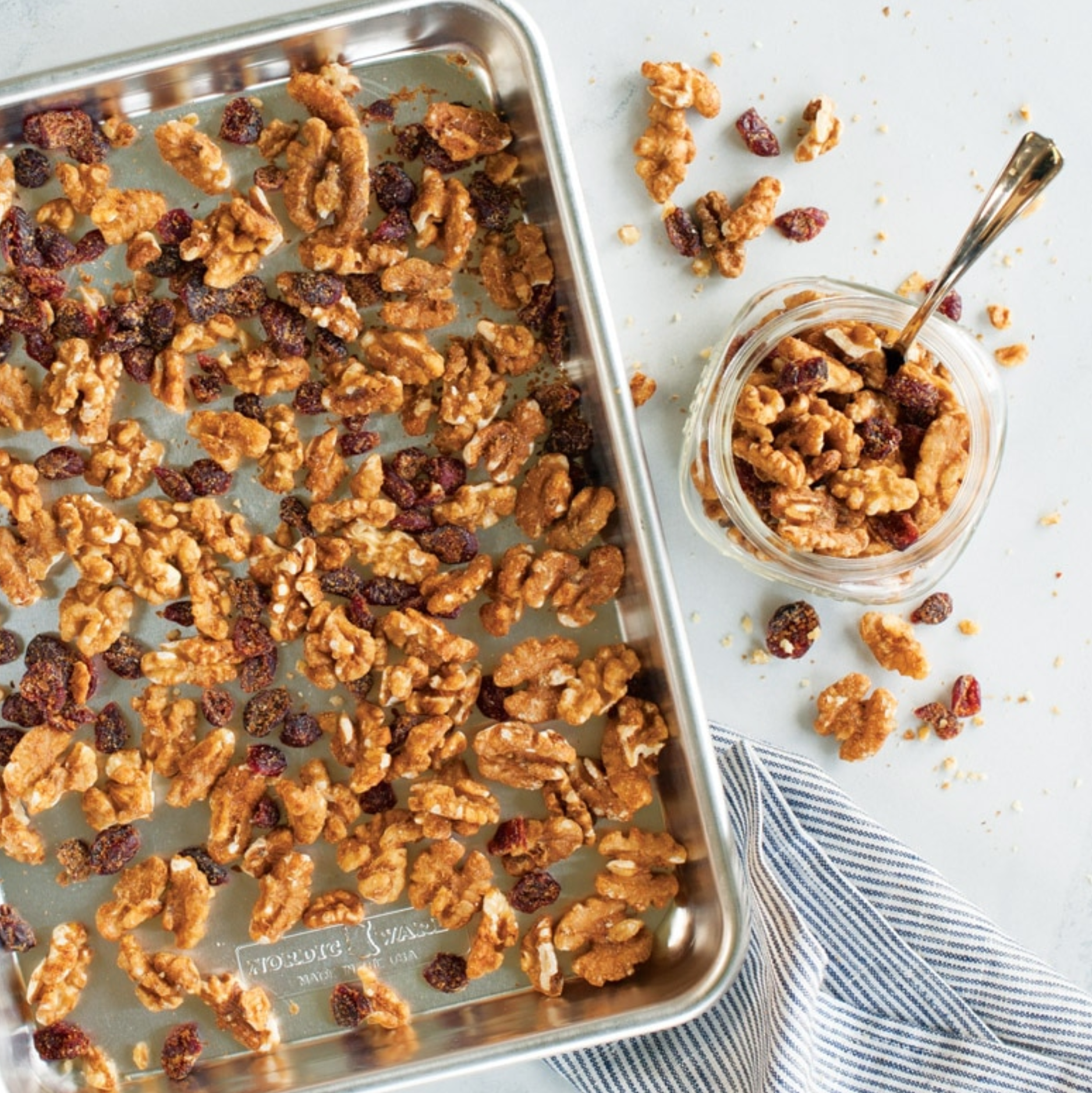 Nordic Ware | Naturals Baker's Quarter Sheet